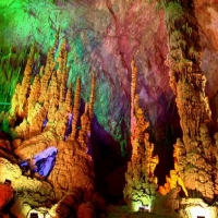 Yellow-Dragon-Cave-1